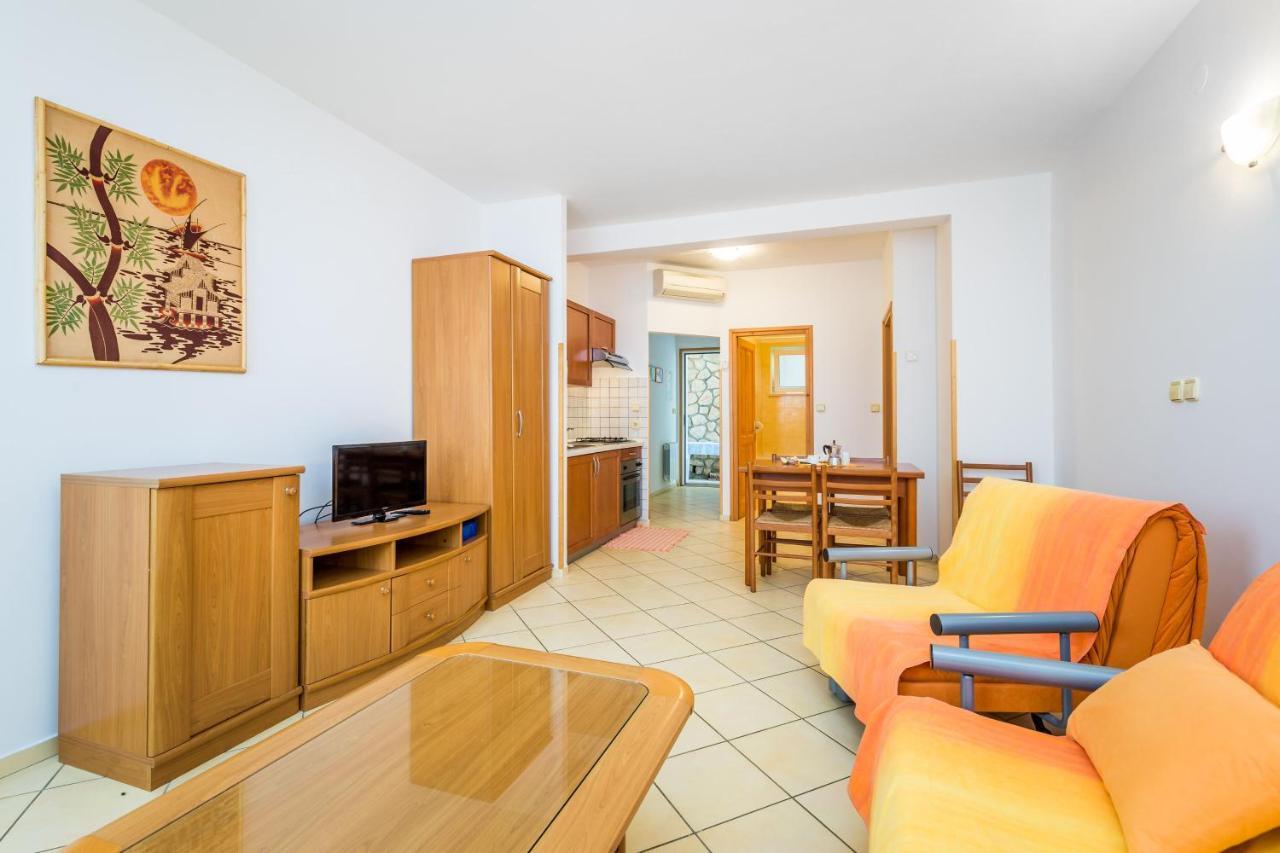 Apartments With A Parking Space Moscenicka Draga, Opatija - 7766 Buitenkant foto