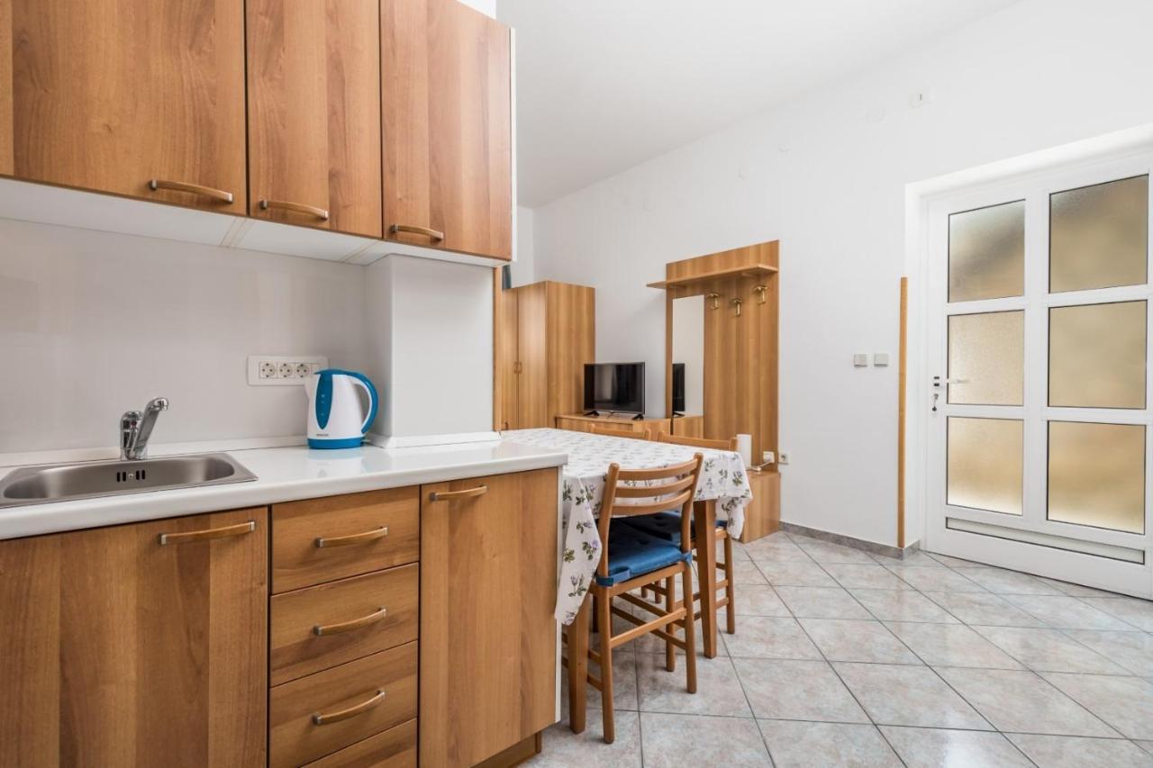 Apartments With A Parking Space Moscenicka Draga, Opatija - 7766 Buitenkant foto